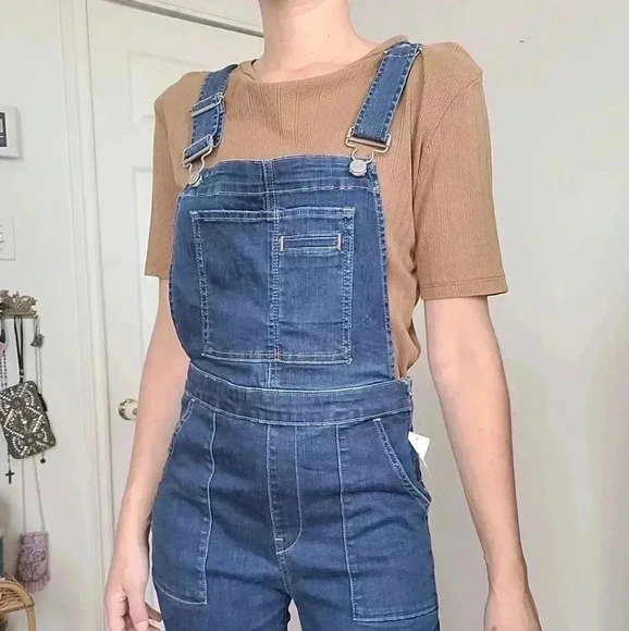 GAP NWT BLUE STRETCHY DENIM FLARE JUMPSUIT - Picture 3 of 8